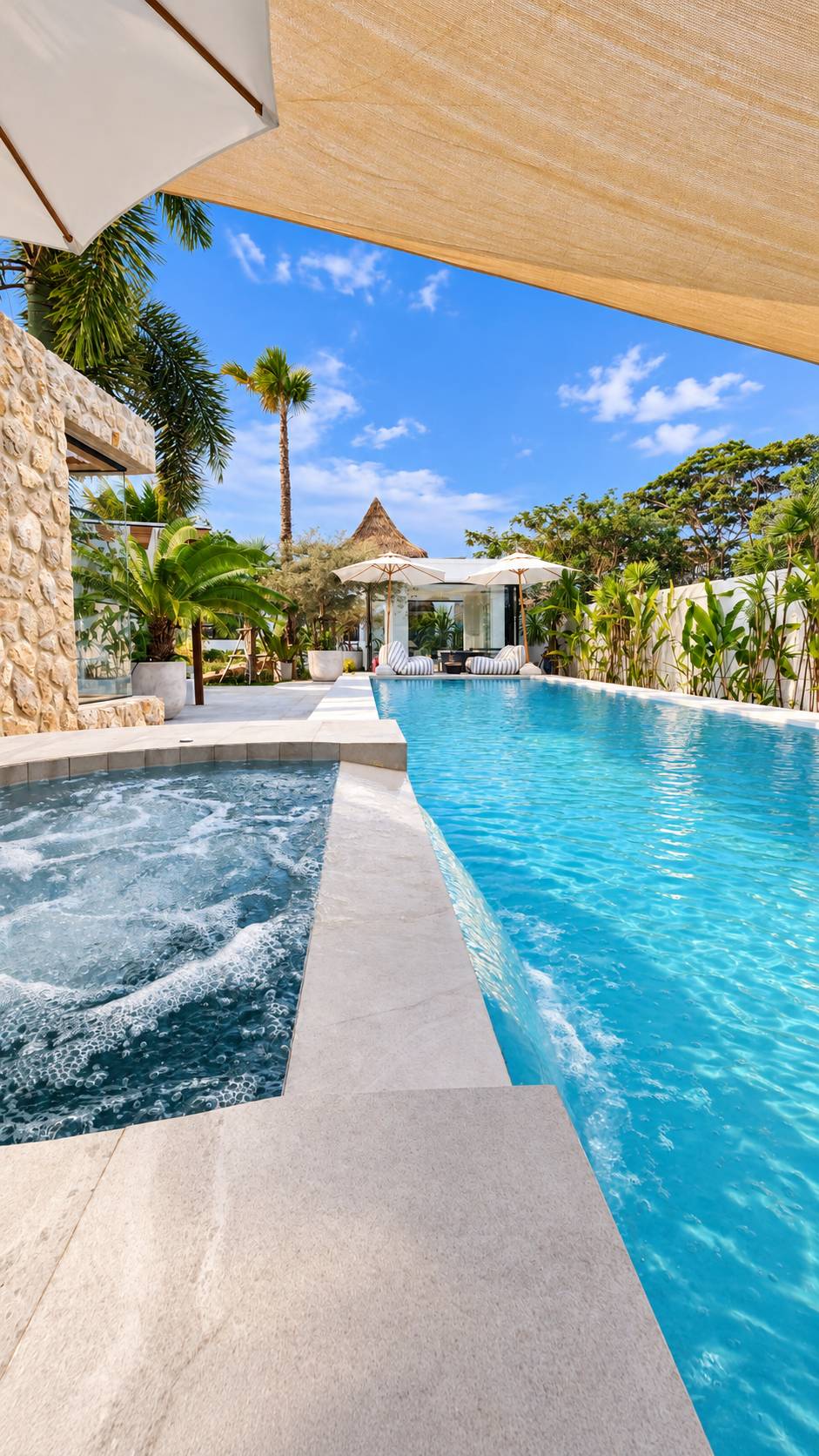 Casa Maya pool and jacuzzi